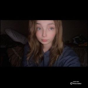Meet your Posher, Zoemay